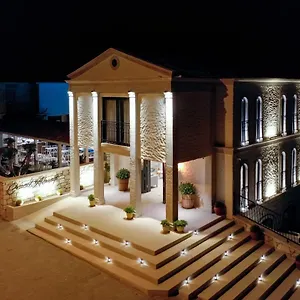 Cemal Alaçati Butık Otel